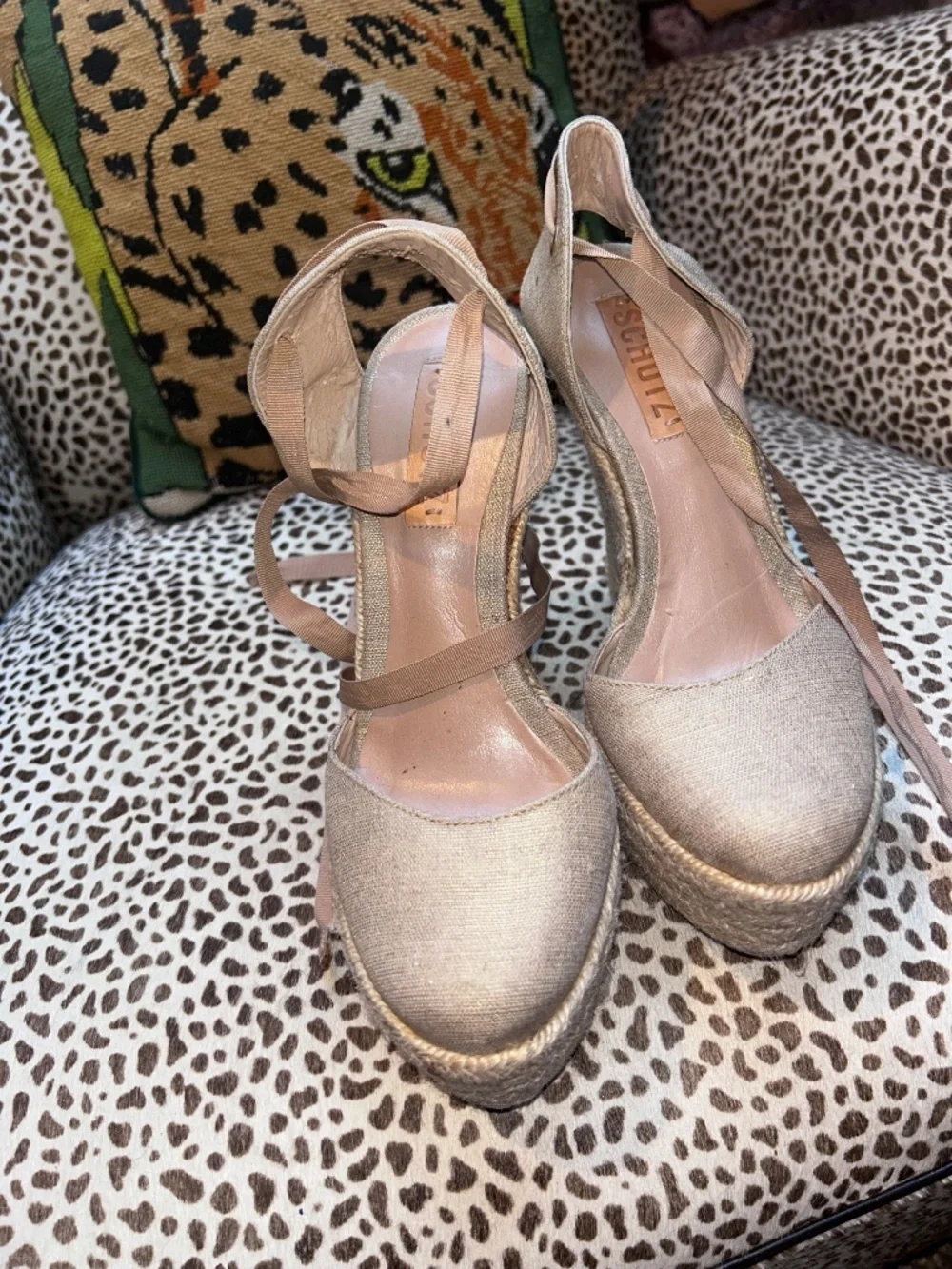 SCHUTZ matte gold